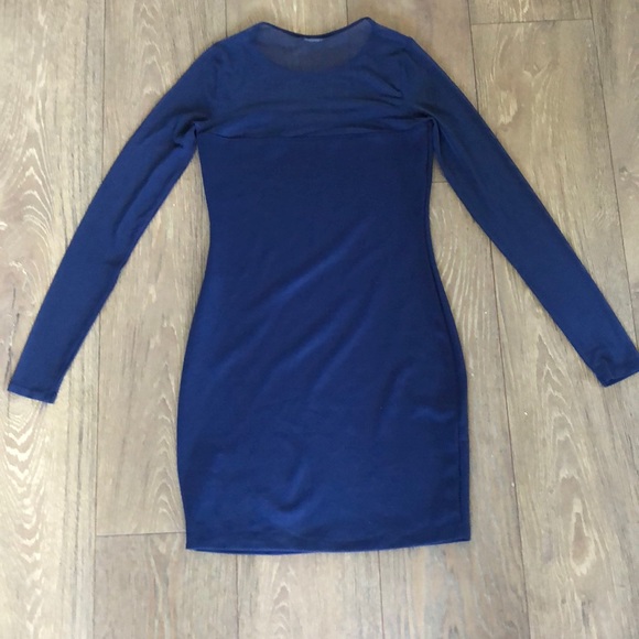 Tight fitted dress - Picture 2 of 3